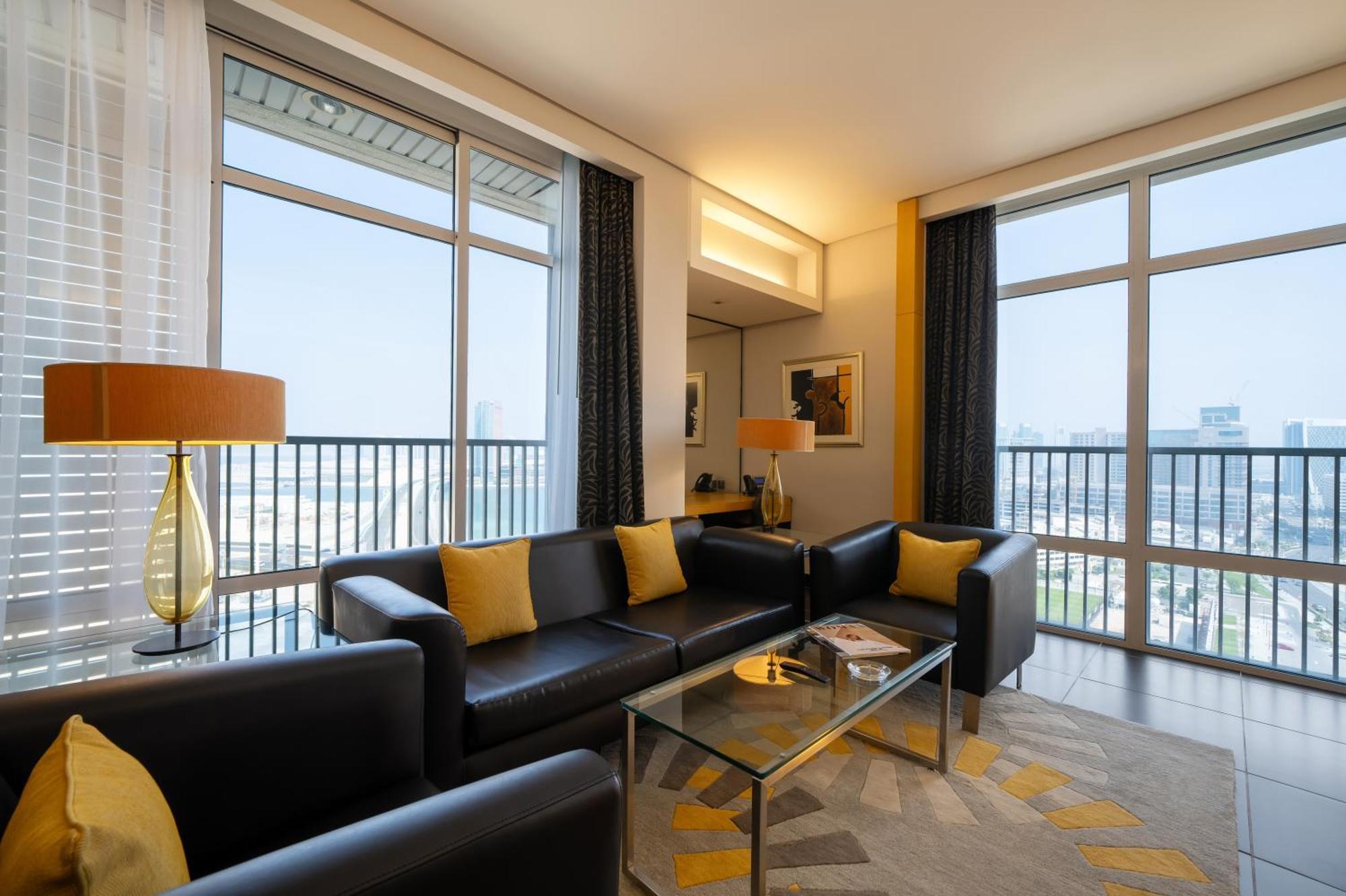 Hala Arjaan by Rotana, Deluxe Hotel Apartments Abu Dhabi Bagian luar foto