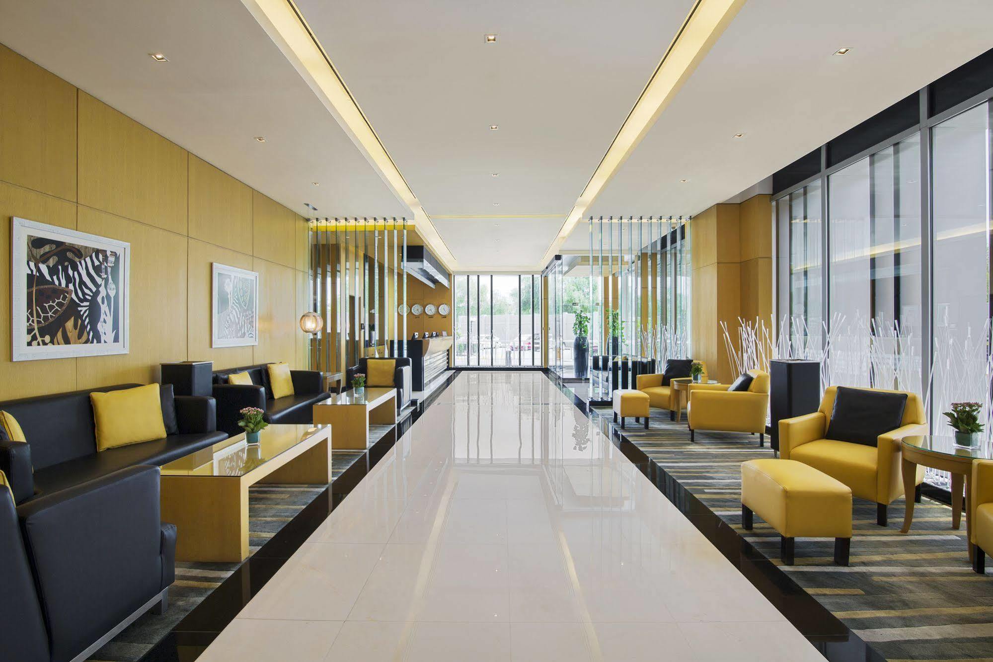 Hala Arjaan by Rotana, Deluxe Hotel Apartments Abu Dhabi Bagian luar foto